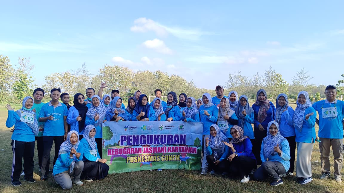 Langkah Sehat, Pelayanan Hebat! Puskesmas Gunem Gelar Tes Kebugaran Rockport bagi Seluruh Karyawan