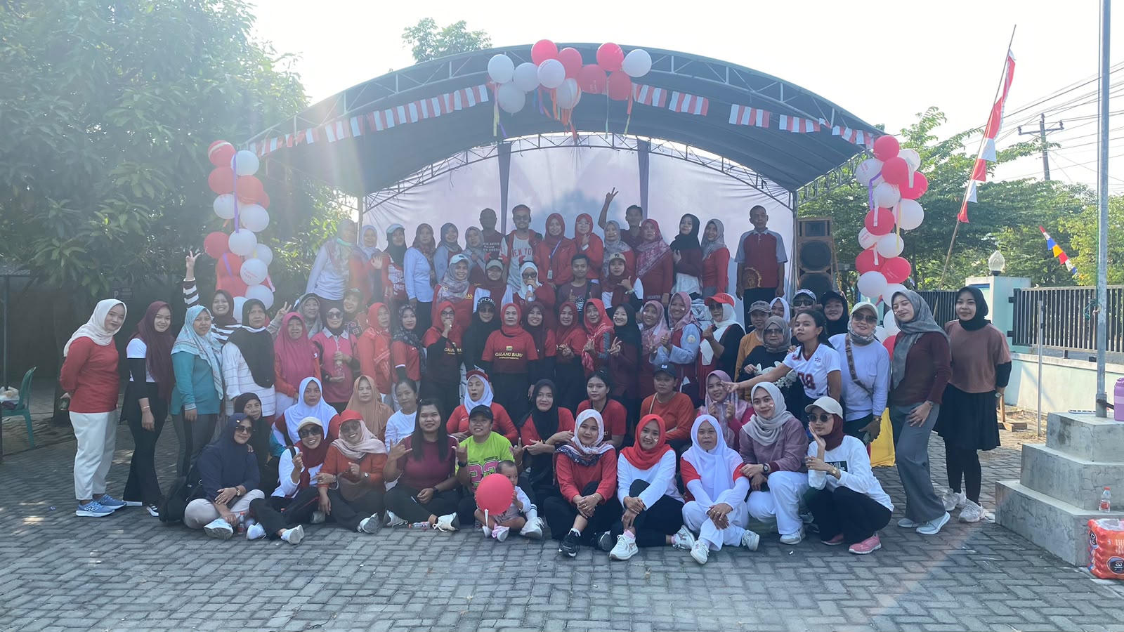 Bukan Sekadar Joget, Zumba Bersama Puskesmas Gunem Bikin Semangat Kemerdekaan Makin Membara!